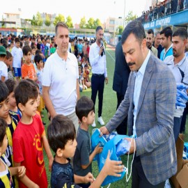 Kahta'da geleceğin sporcularına forma desteği