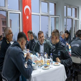 "Devletine sadakatle hizmet eden her bir polisimiz, huzur ve güvenliğin teminatıdır"