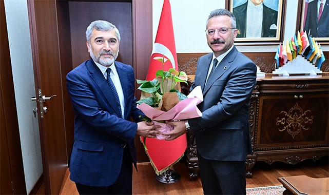 ''Camilerimiz, toplumsal dayanışmamızın en önemli mekânlarıdır''