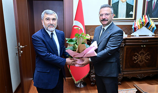 ''Camilerimiz, toplumsal dayanışmamızın en önemli mekânlarıdır'';
