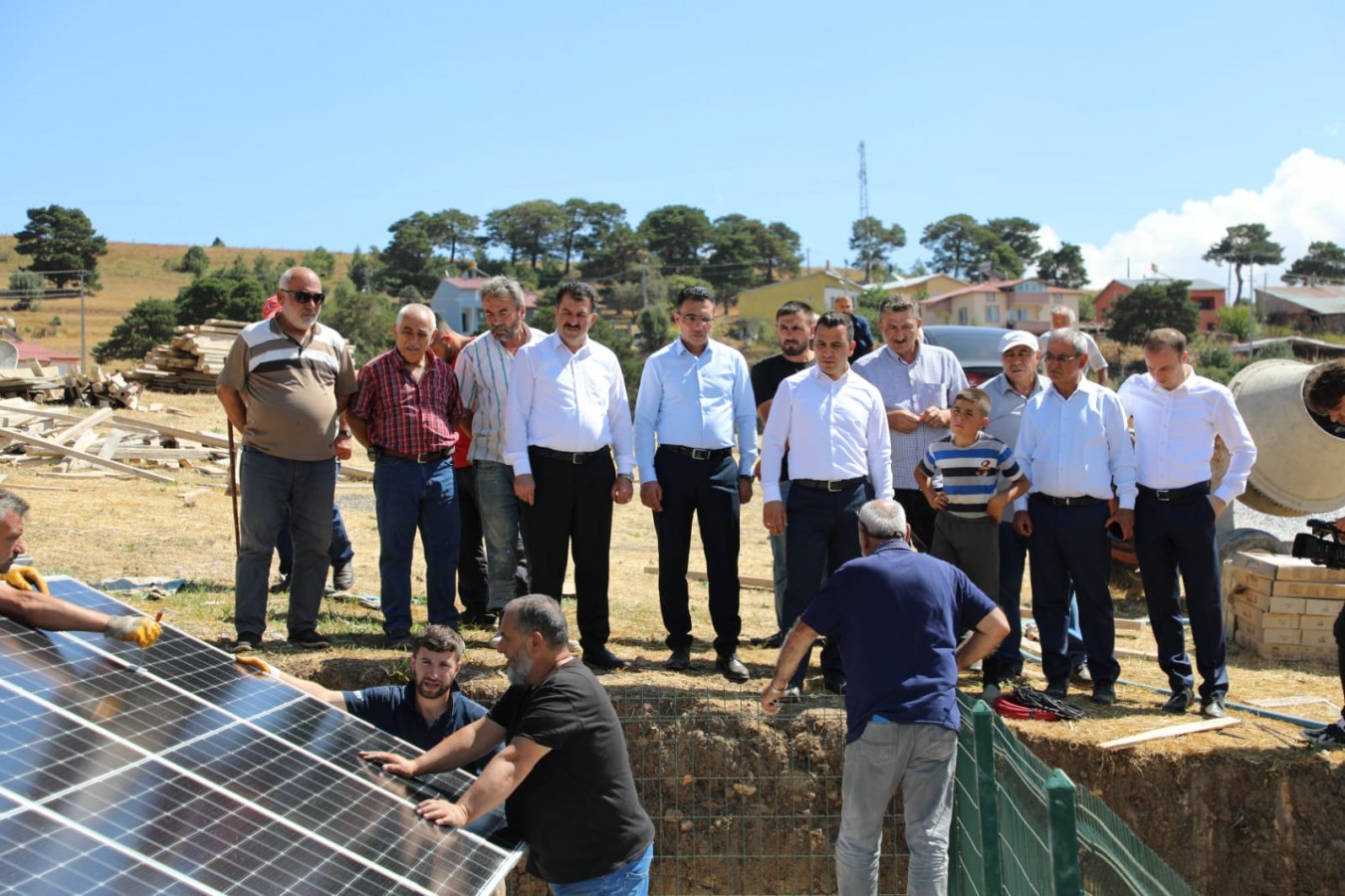 Köylüler 4-5 bin liralık elektrik faturasından kurtuldu