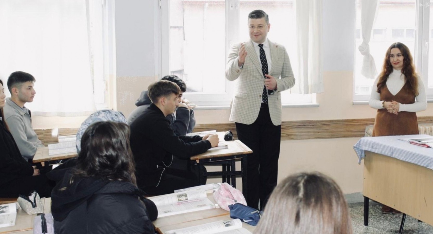 Kaymakam Uçar, öğrencilerin hedeflerini dinledi;