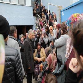 Acılı aileyi yalnız bırakmadı