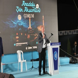 “Şiir ve edebiyat, toplumların kültürel hafızasını oluşturuyor”