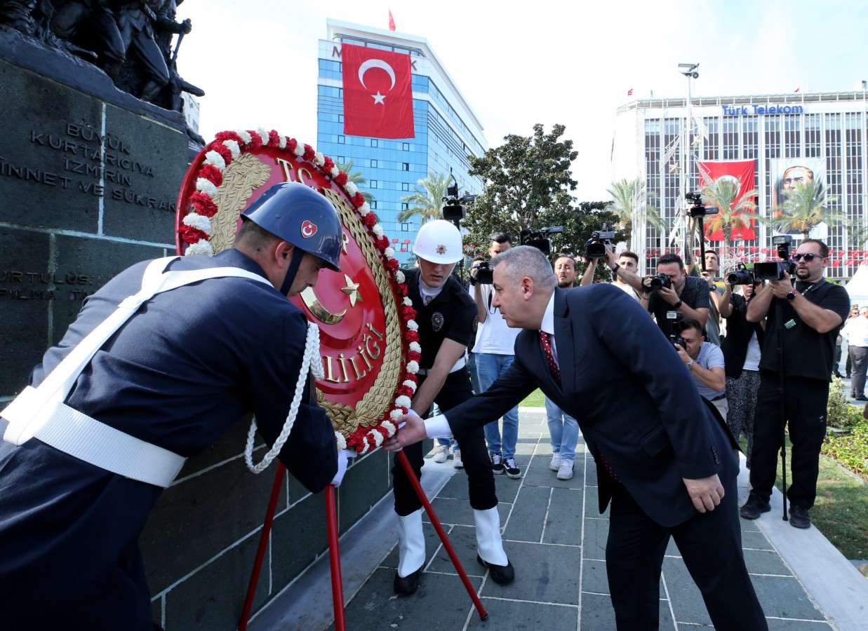 İzmir’in kurtuluş günü kutlu olsun!;