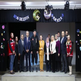 "Unutmadığımız kahramanlarımız, yarınlarımızın sessiz nefesidir"