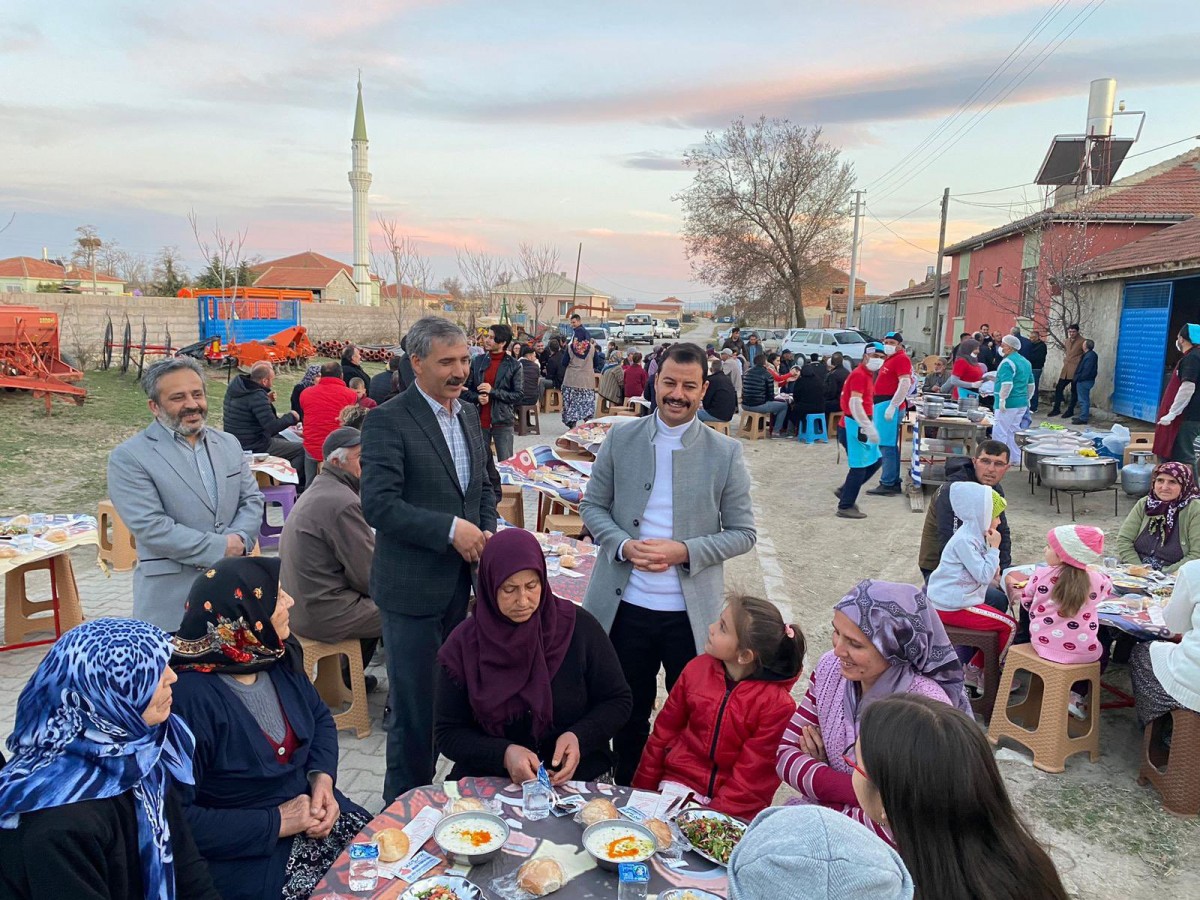 Kaymakam İsa Bertan, vatandaşlarla iftarda buluştu