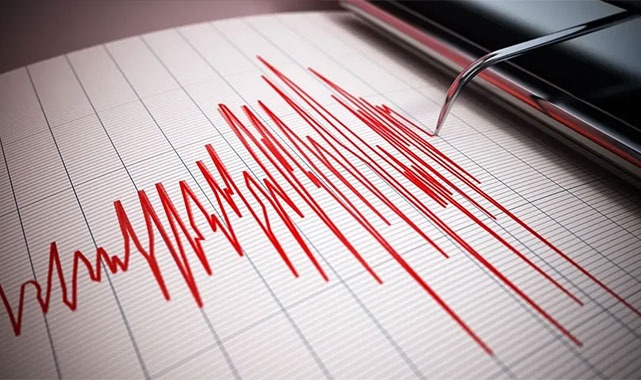Kütahya'da korkutan deprem;