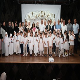 Kemer protokolü miniklerin Kur'an kursu mezuniyetine katıldı