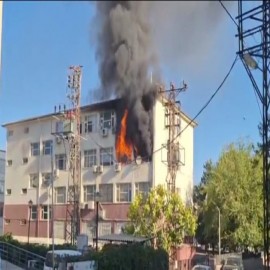 Hilvan Hükümet Konağı’nda yangın çıktı