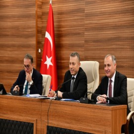 "Muhtarların sayesinde girilmedik hane bırakmayacağız"