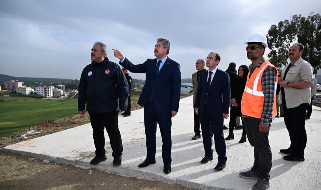 Depremzedeler için kalıcı konutların inşaatı sürüyor