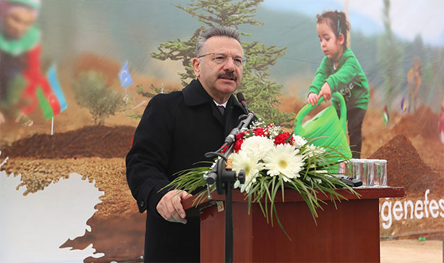 Vali Aksoy, fidanları toprakla buluşturdu: Ormanlar doğal önlem aracıdır;