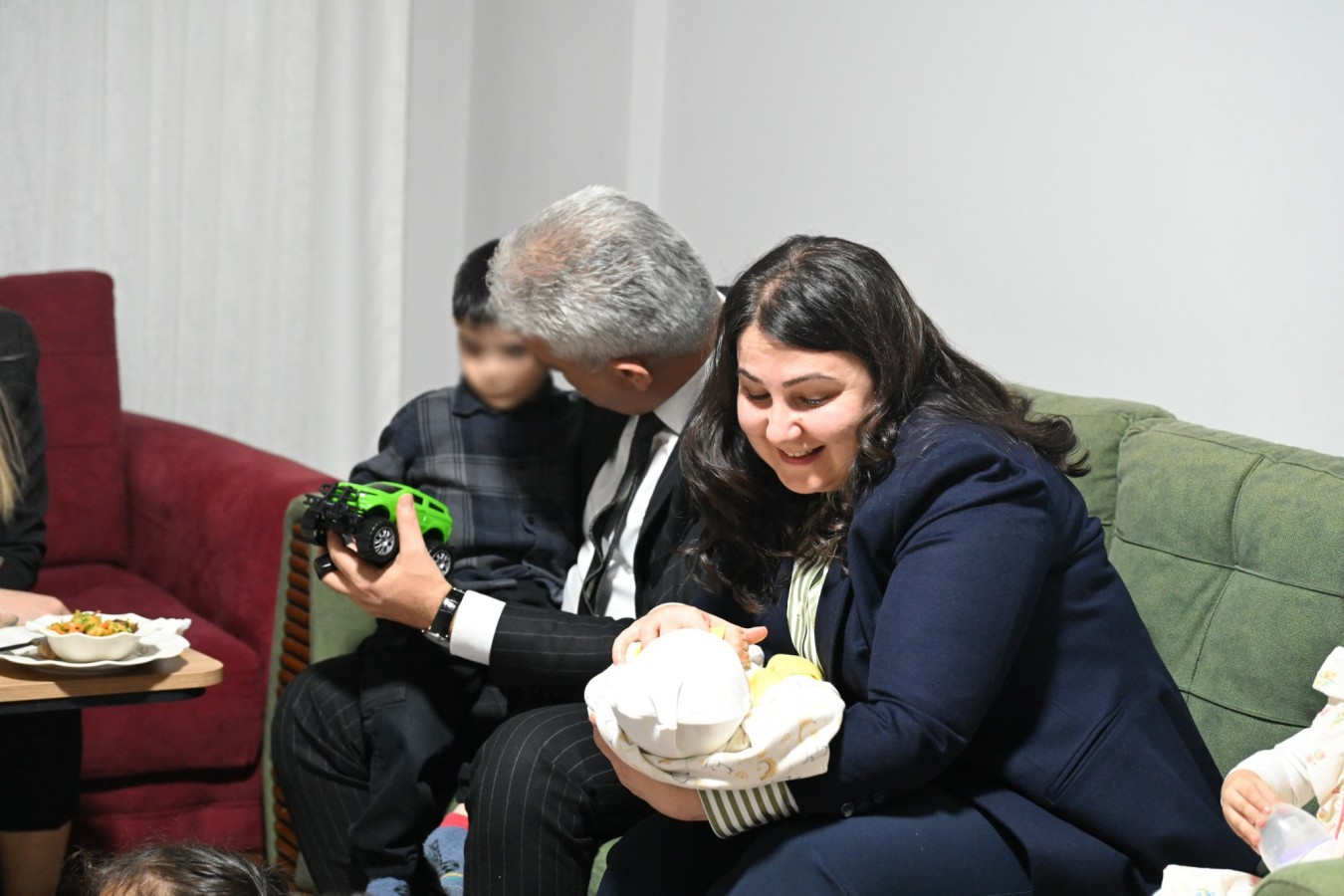 "Evlatlarımızın yarınlara hazır olması için yanlarındayız";