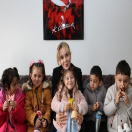 Kaymakam Şıktaş, miniklerin sorularını makamında yanıtladı