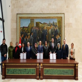 “Tek gayemiz çocuklarımızı aile sıcaklığıyla buluşturmak”