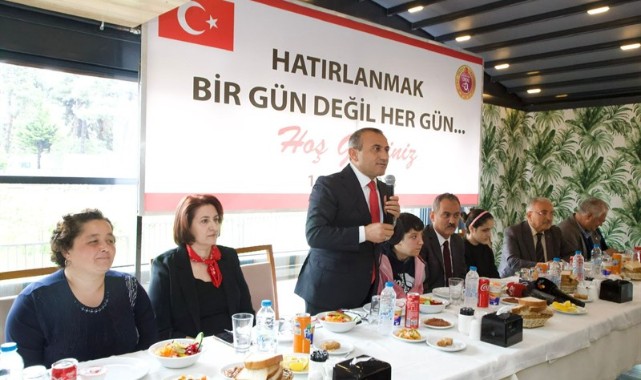 “Yılın belirli günlerinde değil, her gün engeli olan vatandaşlarımızın yanındayız”