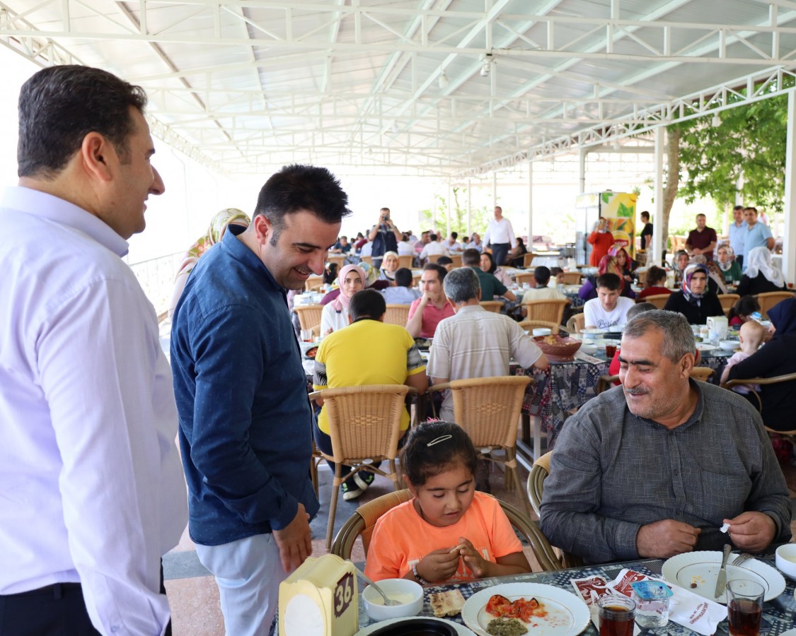 Özel öğrenciler geleneksel kahvaltıda buluştu;