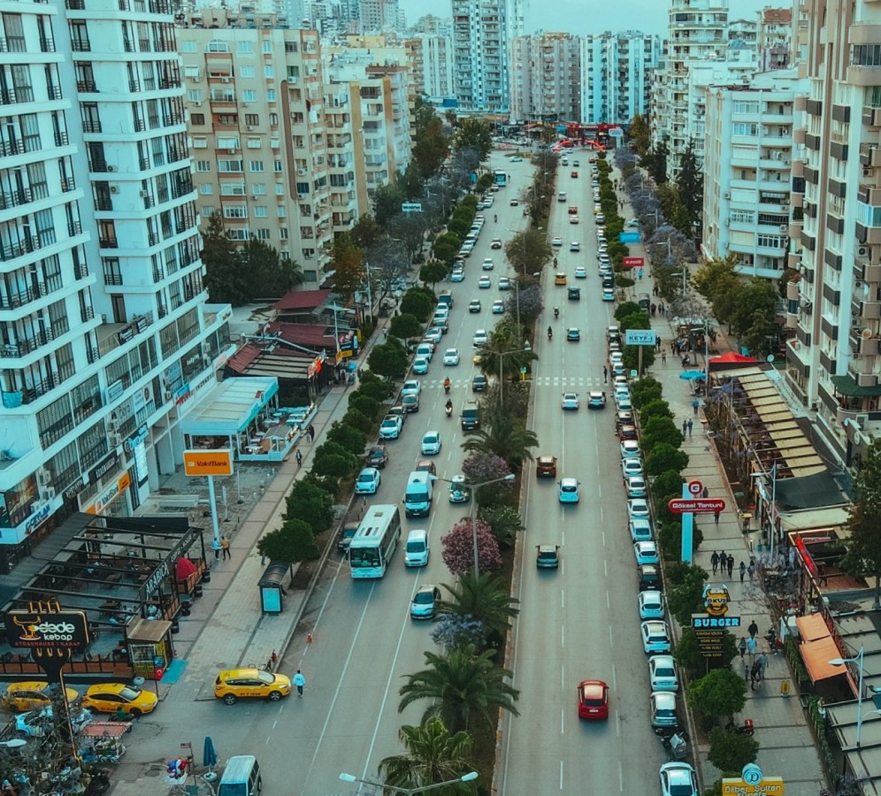 Adana'nın sorunlarını yazıp, Vali Köşger'den yardım istedi;