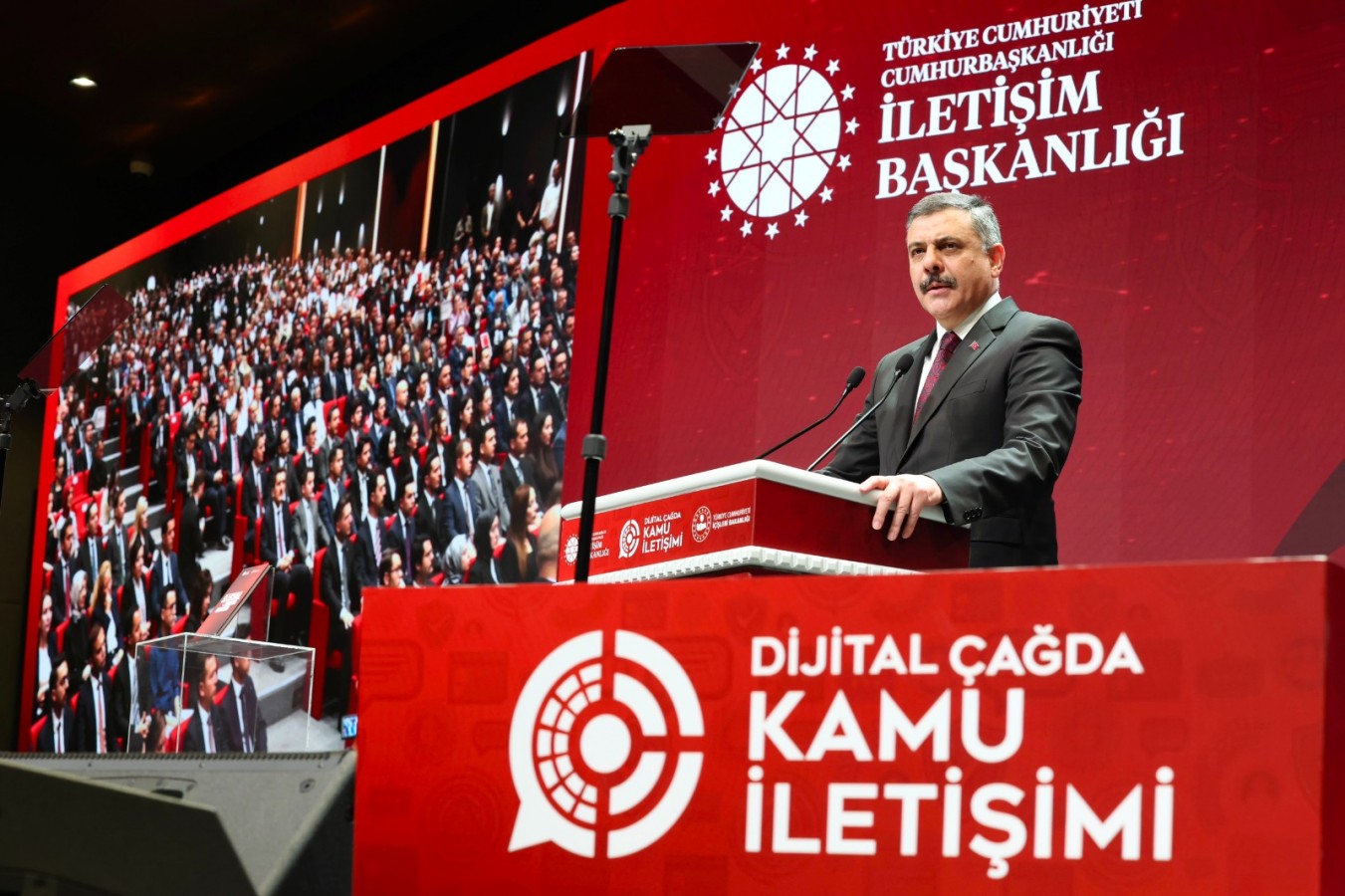 “Devlet ciddiyetine yakışır sosyal medya dönemi başlıyor”