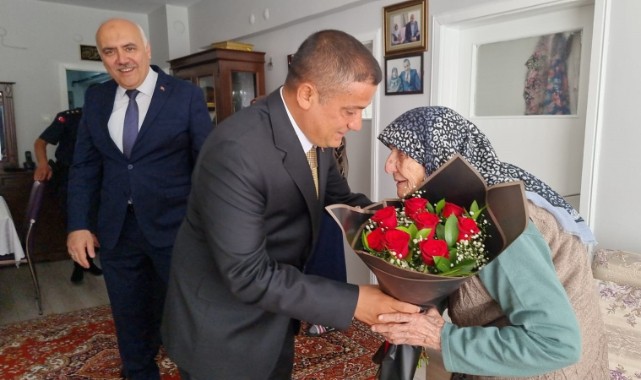 “Şehit aileleri başımızın tacı”