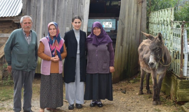 Düğün hediyesi eşeklerine 40 yıldır bebek gibi baktılar