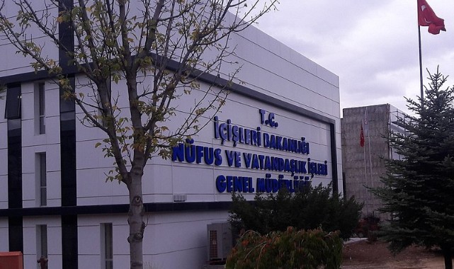 Bir günde 751 bin vatandaşa hizmet vererek rekor kırdı