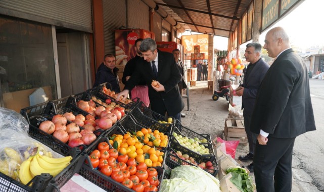 Esnaf ve vatandaşlarla hasbihal etti