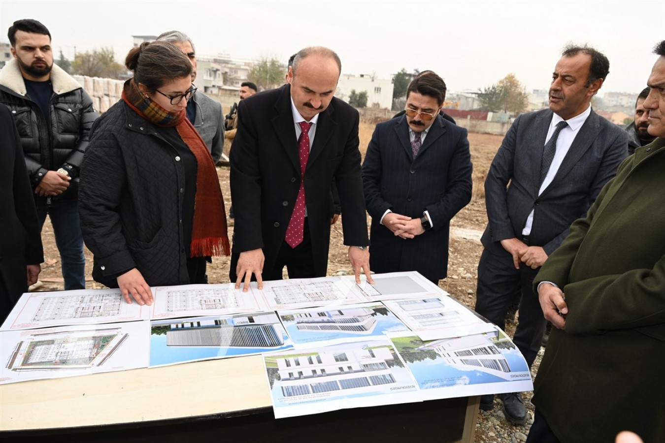 Belediyenin iptal ettiği kütüphane inşaatı yeniden başlatıldı;