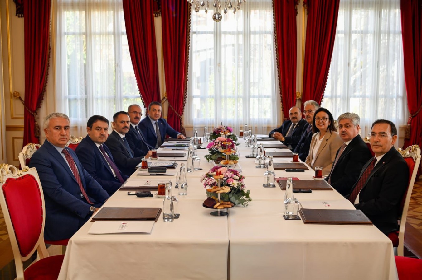 8 İlin valisi düzensiz göçle mücadele için bir araya geldi;