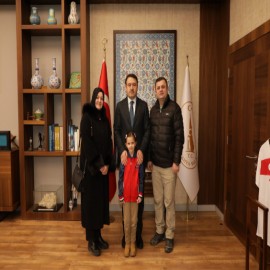 Vali Işın, minik Havva’nın mesajını yanıtsız bırakmadı