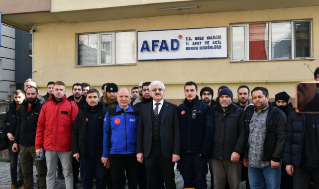 Gönüllüleri deprem bölgesine yolcu etti