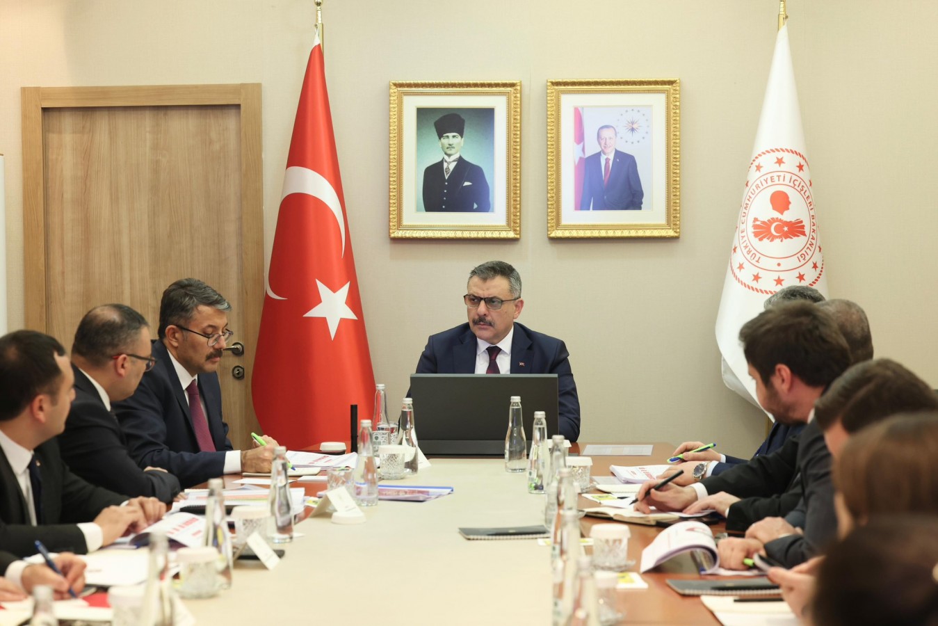 Bakan Mustafa Çiftçi’den personel çıkartması