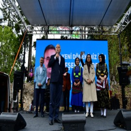 Valiler yayla şenliğine katıldı