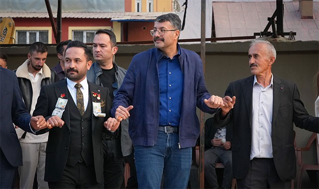 Vali Çelik şehit ailesinin düğününe katıldı: ''Evlilik toplumun temel yapı taşlarından biri''