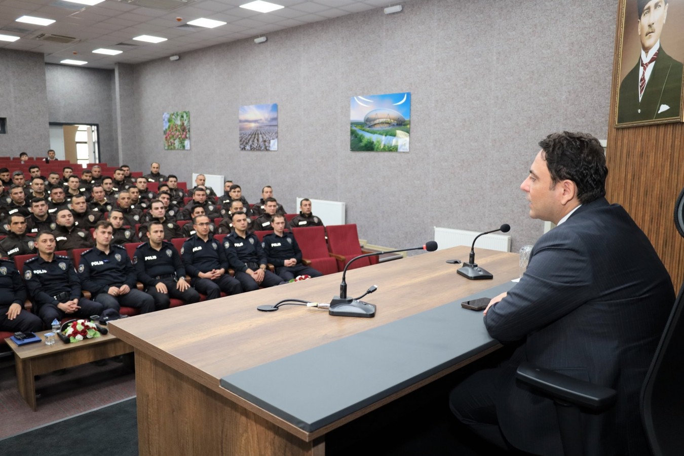 Kaymakam Şahin, bekçilerin sorun ve taleplerini dinledi;