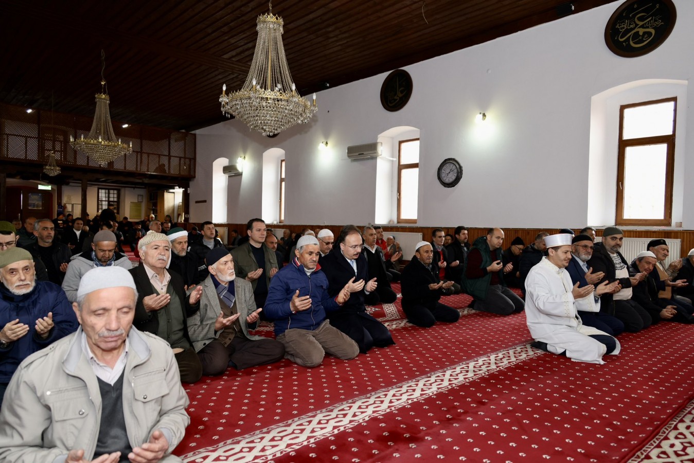 Depremde vefat eden sağlık çalışanları için mevlid;