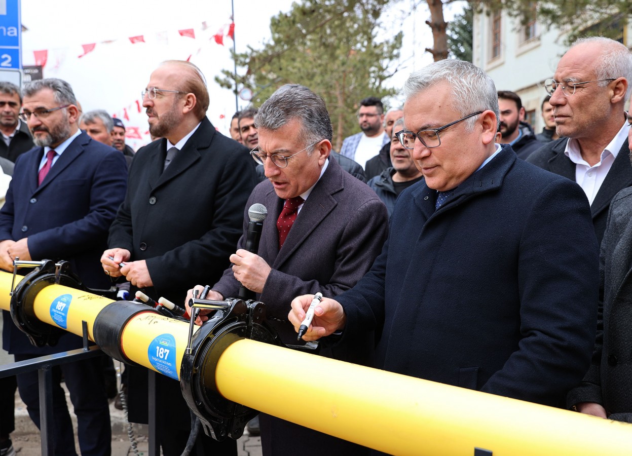 Sivas'ın bir ilçesi daha doğalgaza kavuşuyor