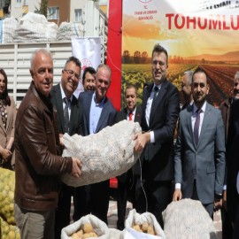 Niğde'de 60 ton milli patates tohumu üreticiye teslim edildi!