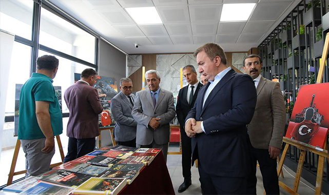 ''Bu sergi, milletimizin kahramanlık destanını gelecek nesillere aktarmak için önemli bir köprü'';
