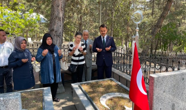 Kaymakam Konak, ilk ziyaretini şehit kabrine gerçekleştirdi