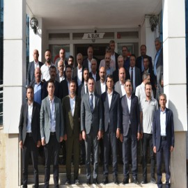 Yüksekova'nın 28 köy muhtarıyla hizmet toplantısı