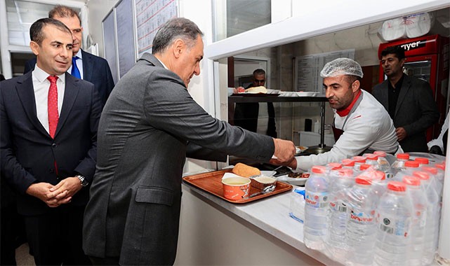 Vali Usta, KYK Kız Öğrenci Yurdu'nda ailelere seslendi