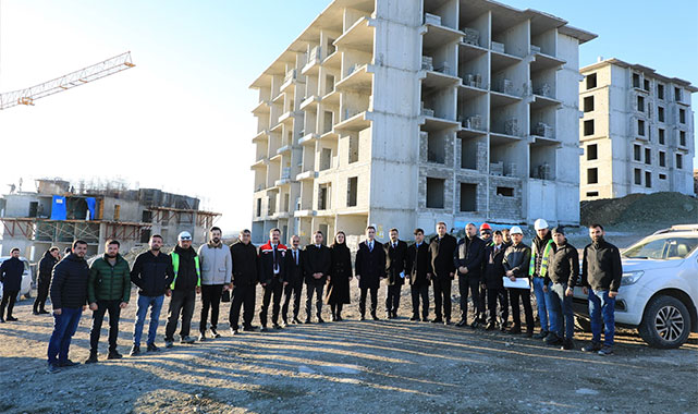 Ahlat'ta Ahıska Türkleri için TOKİ projeleri hızla tamamlanıyor;