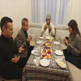 "Teyzemizin mutluluğu mutluluğumuz oldu"