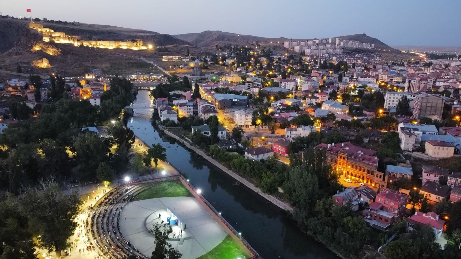 "Gazi Kars, Türkiye'nin parlayan yıldızı olacak";