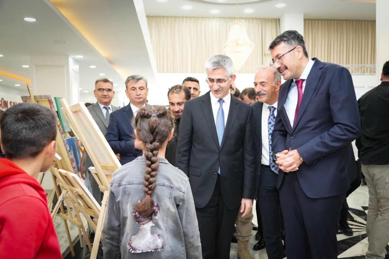 "Özel gereksinimli bireylerin verdikleri mücadele herkese örnek olmalı";