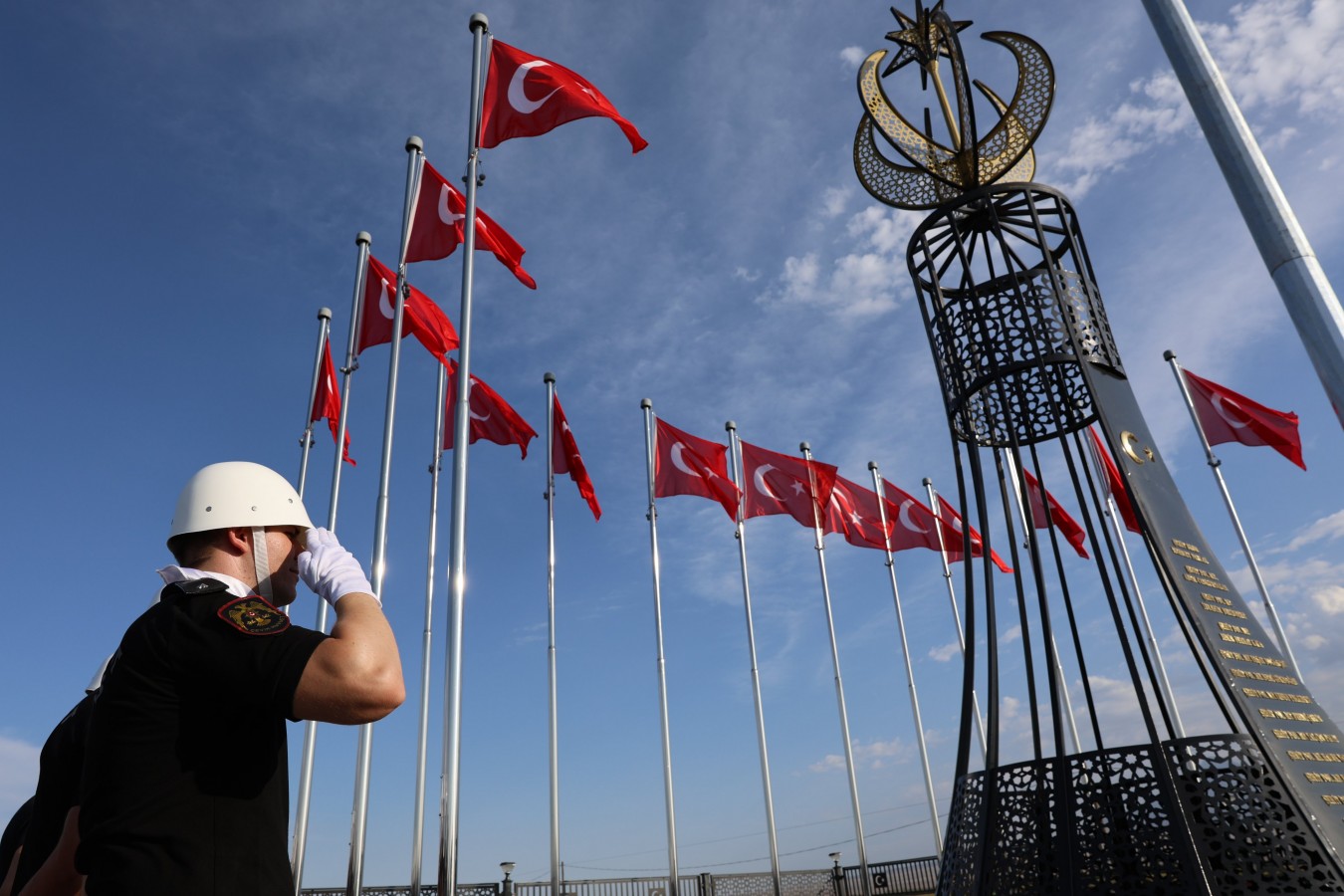 "Dilucu Şehitleri Anıtı" törenle açıldı;