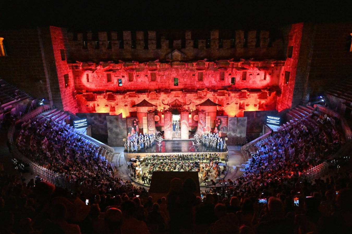32. Uluslararası Aspendos Opera ve Bale Festivali başladı;