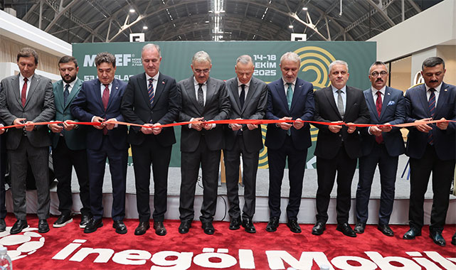 Bursa'da 53. Uluslararası MODEF İnegöl Mobilya Fuarı kapılarını açtı;